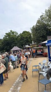 Où est la meilleure tribune pour assister à la fête de la godille, à Sainte-Marine, ce dimanche ? Au Café du port bien-sûr ! 😇😎